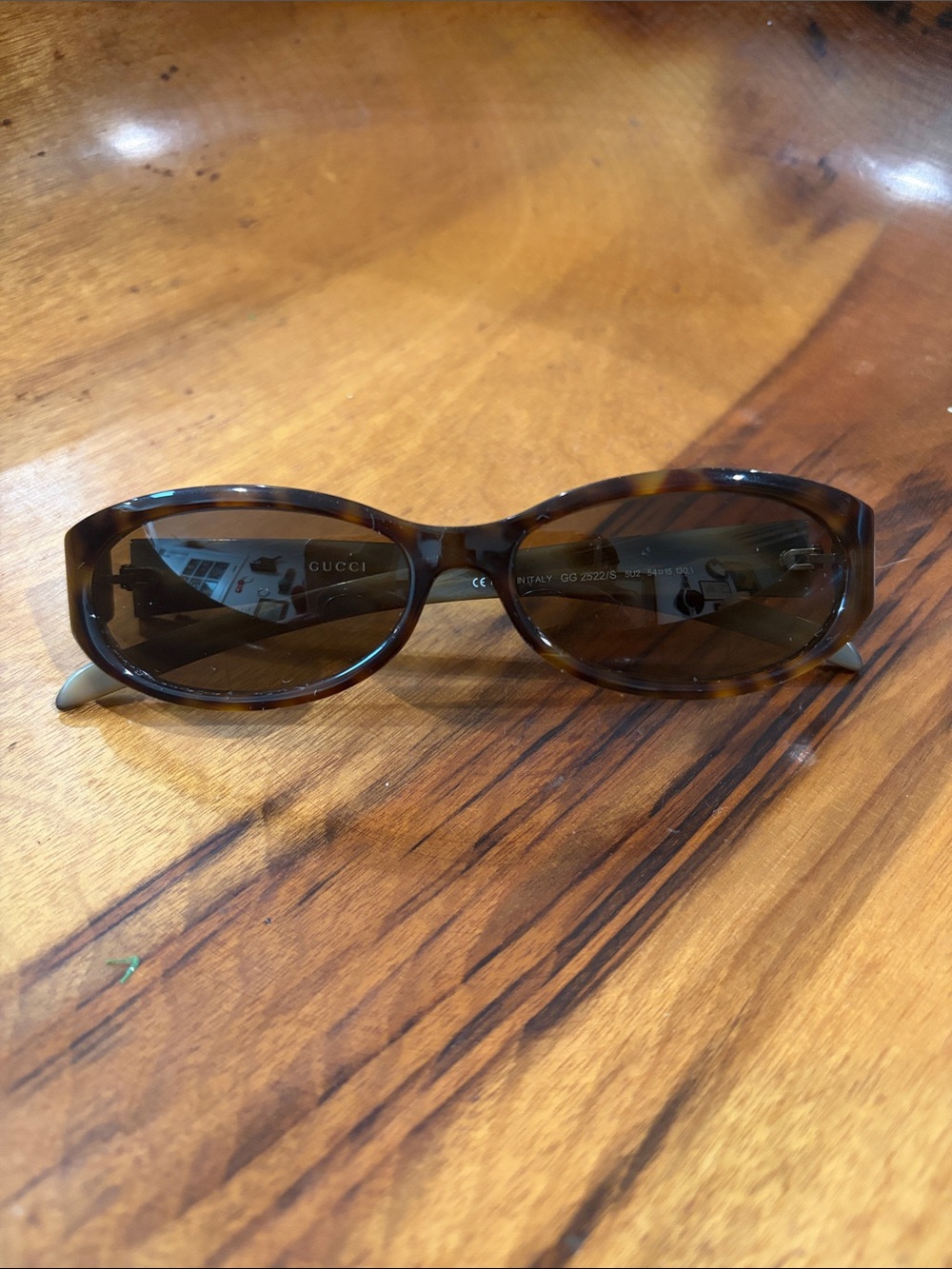 Vintage Gucci Women's Tortoiseshell Oval Sunglasses - Dark Brown Lenses